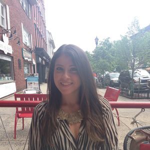 Meet your Posher, Danielle